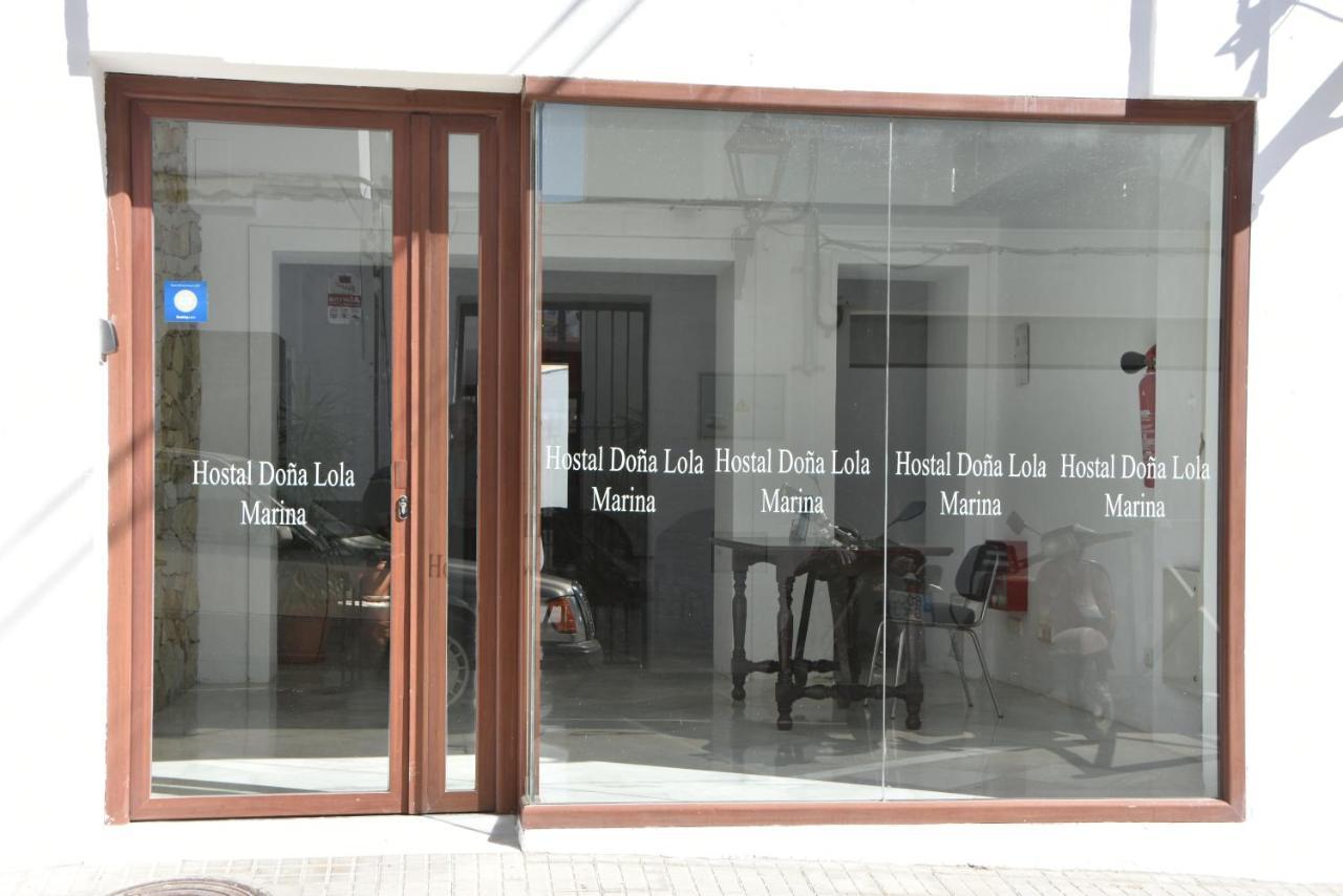 Hostal Dona Lola Marina Zahara de los Atunes Exterior foto