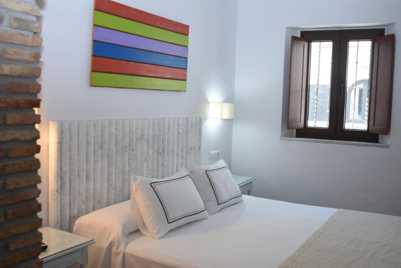Hostal Dona Lola Marina Zahara de los Atunes Exterior foto